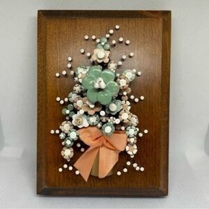 Vintage 1970s Nail Art Flower Plaque Pauline Owens Pol-O-Craft MCM Floral #124